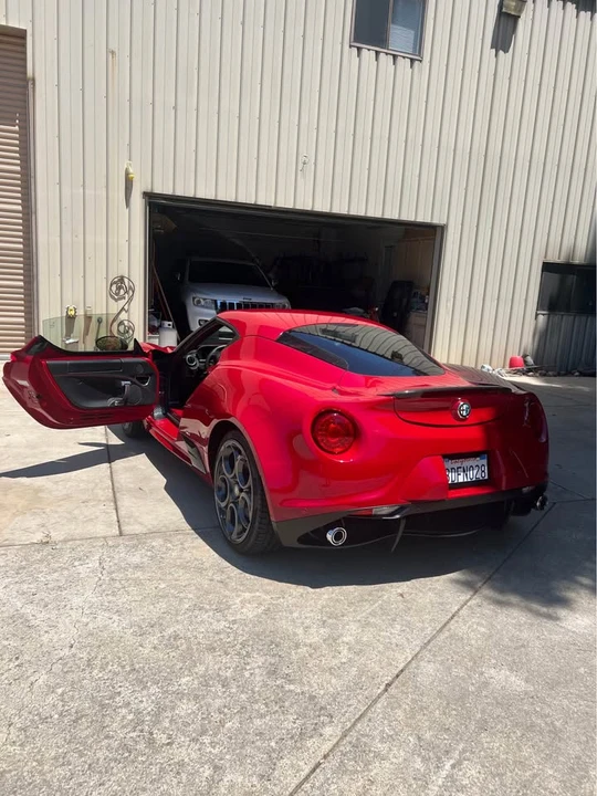 2015 Alfa Romeo 4C - Image 8 of 8