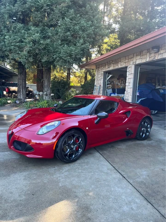 2015 Alfa Romeo 4C - Image 6 of 8