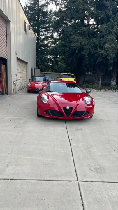 2015 Alfa Romeo 4C - Image 2 of 8