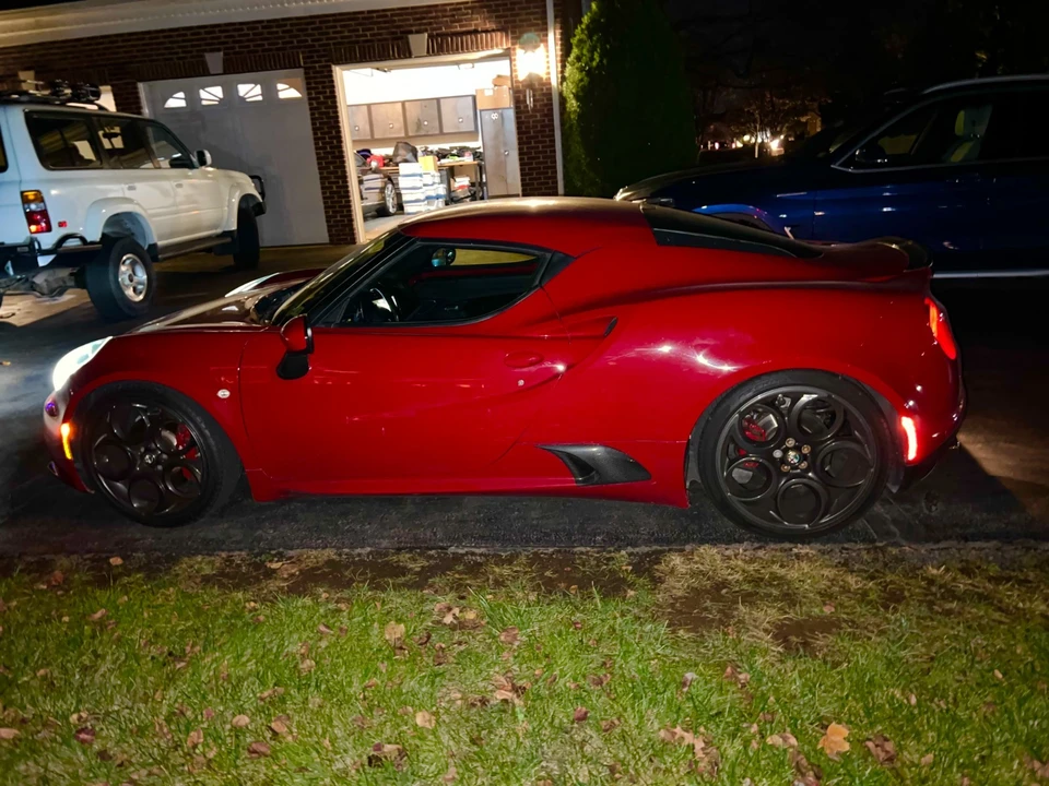 2015 Alfa Romeo 4C Coupe - Image 10 of 13