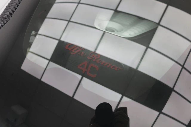 2015 Alfa Romeo 4C Coupe - Image 9 of 14