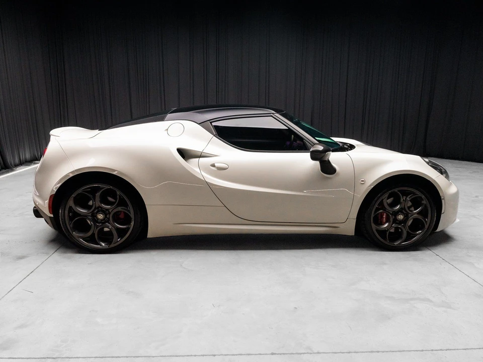 2015 Alfa Romeo 4C Coupe - Image 14 of 21