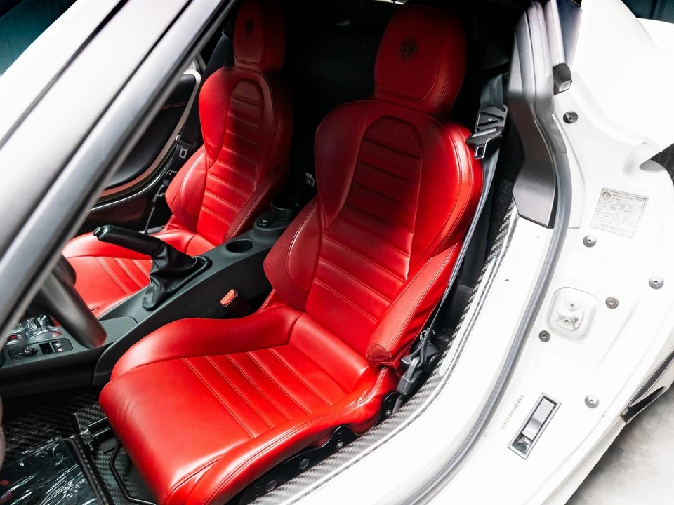 2015 Alfa Romeo 4C Coupe - Image 5 of 12