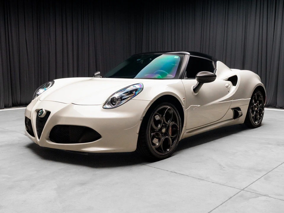 2015 Alfa Romeo 4C Coupe - Image 20 of 21