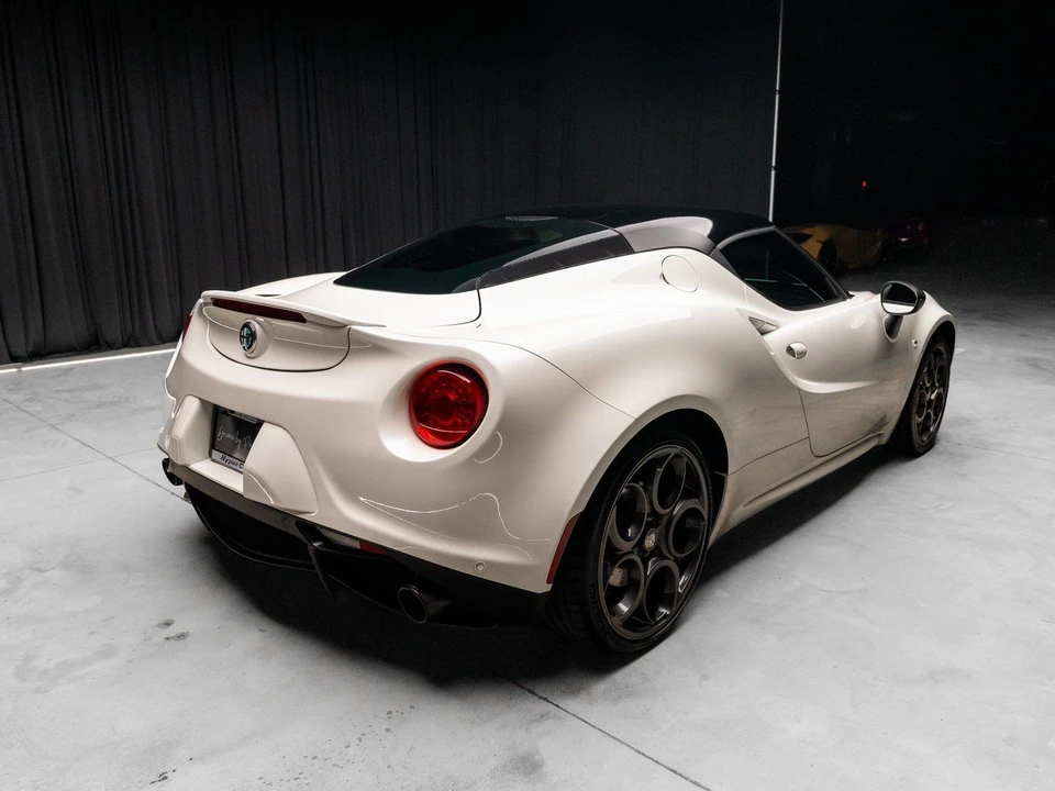 2015 Alfa Romeo 4C Coupe - Image 13 of 21