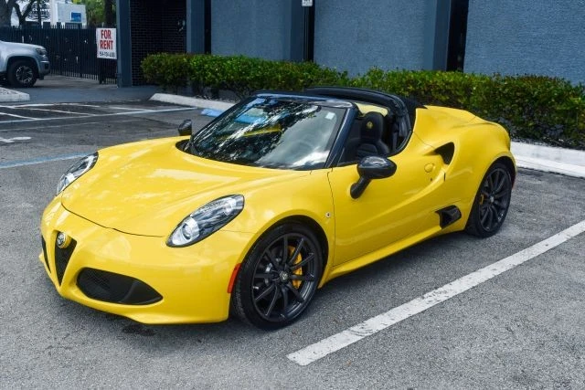 2015 Alfa Romeo 4C Spider - Image 10 of 31