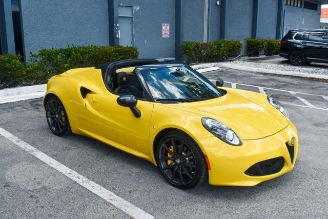 2015 Alfa Romeo 4C Spider - Image 17 of 31