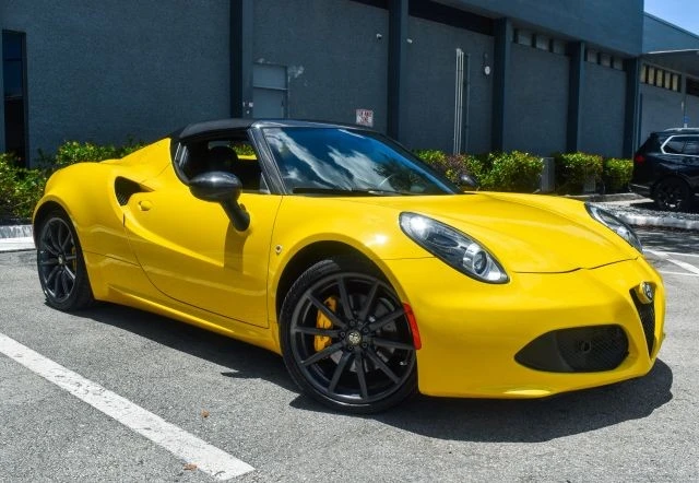 2015 Alfa Romeo 4C Spider - Image 6 of 31