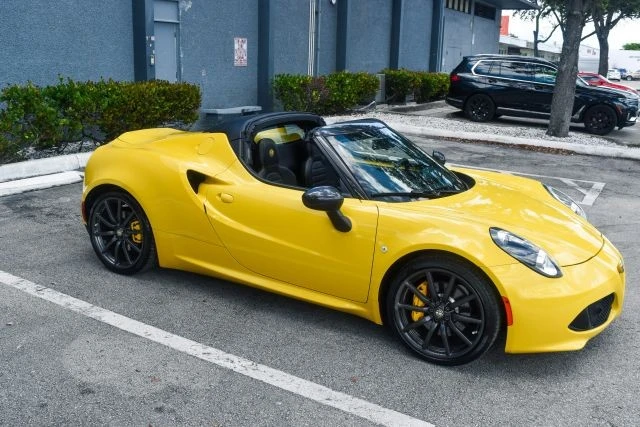 2015 Alfa Romeo 4C Spider - Image 19 of 31
