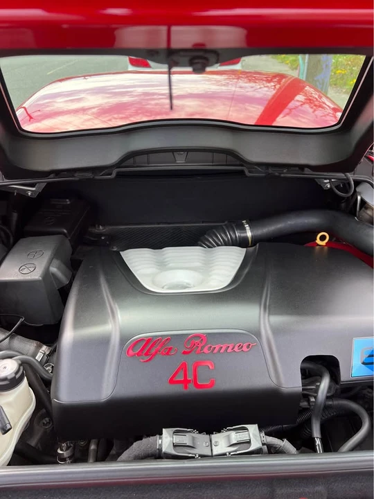 2015 Alfa Romeo 4C Coupe - Image 8 of 11