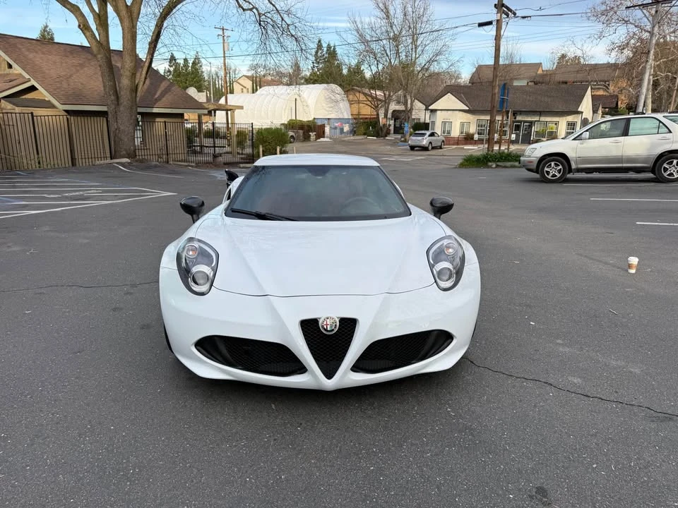 2015 Alfa Romeo 4C Coupe - Image 4 of 12