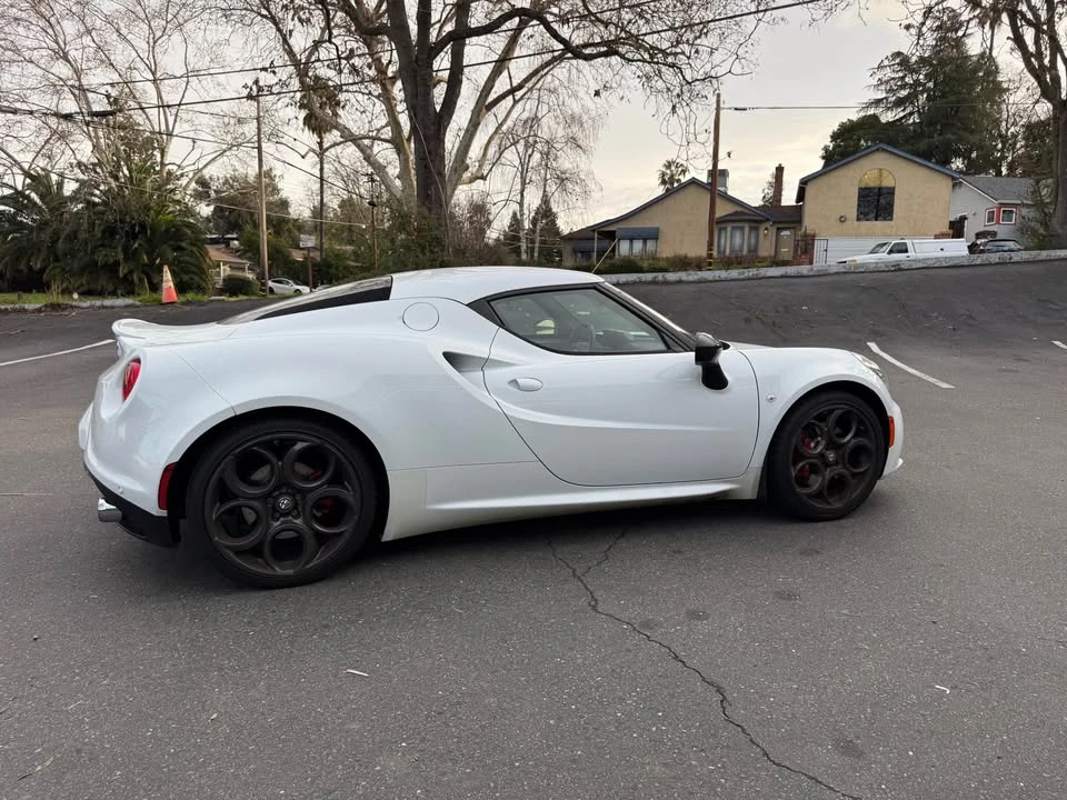2015 Alfa Romeo 4C Coupe - Image 7 of 12