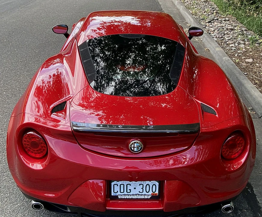 2015 Alfa Romeo 4C Coupe - Image 14 of 31