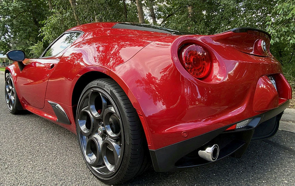 2015 Alfa Romeo 4C Coupe - Image 31 of 31