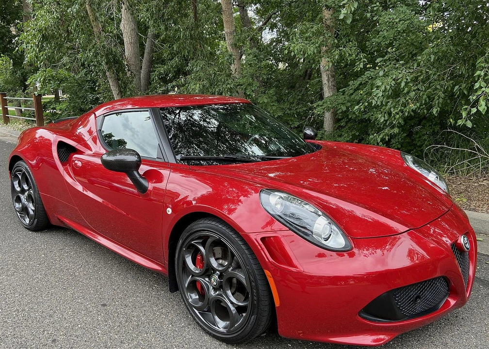 2015 Alfa Romeo 4C Coupe - Image 11 of 31
