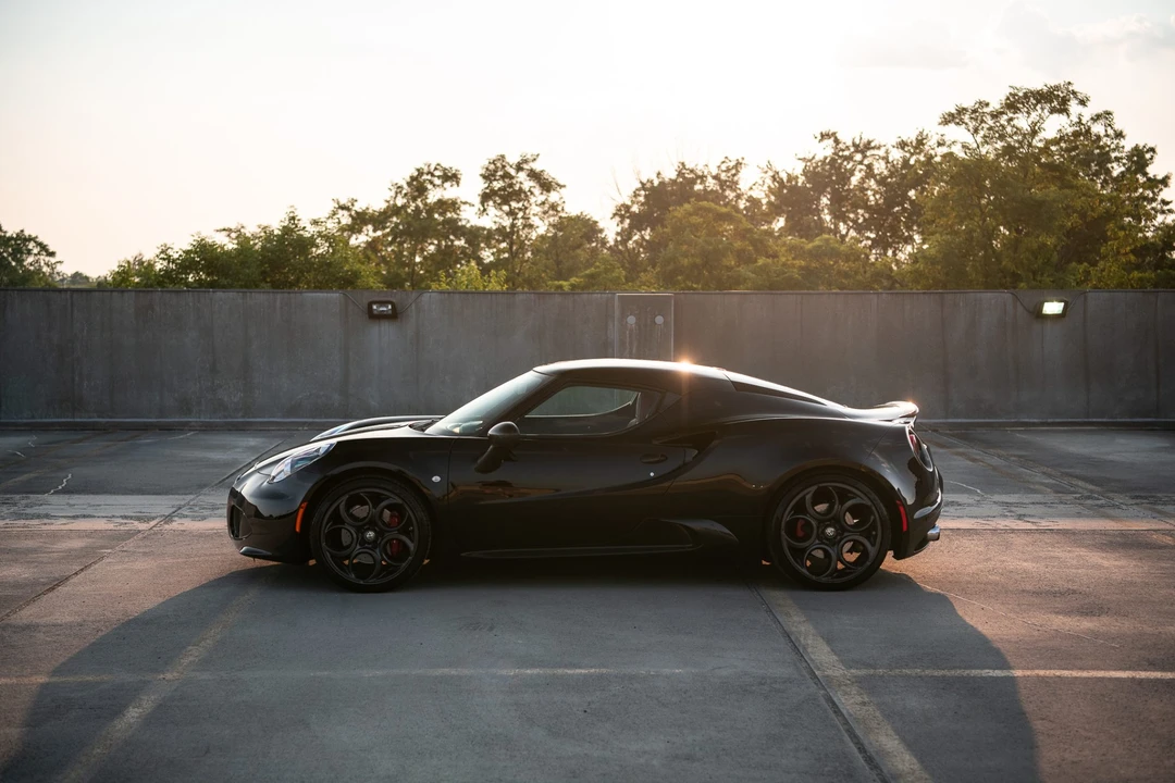 2015 Alfa Romeo 4C Coupe - Image 2 of 31