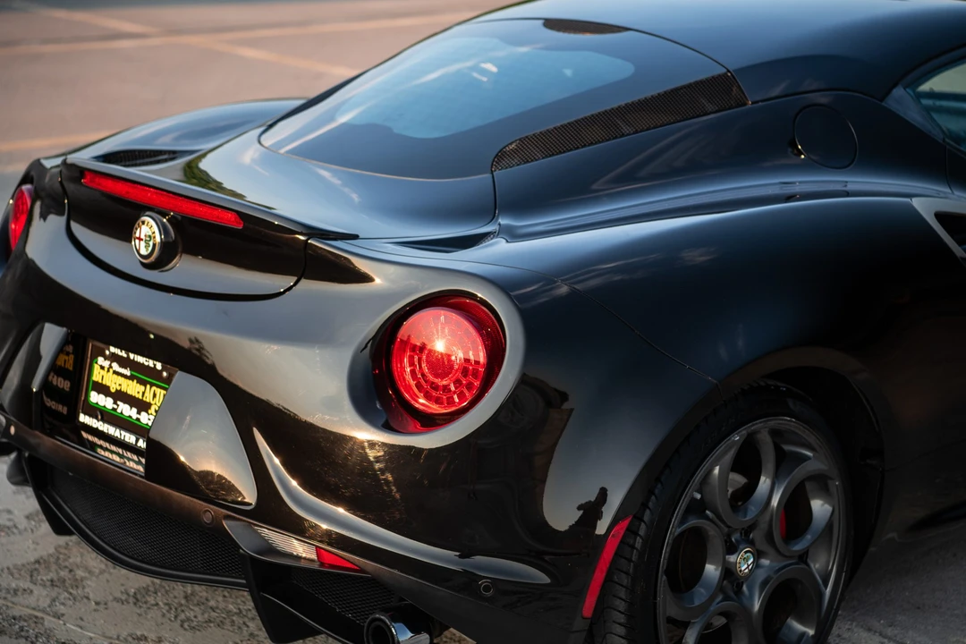 2015 Alfa Romeo 4C Coupe - Image 31 of 31