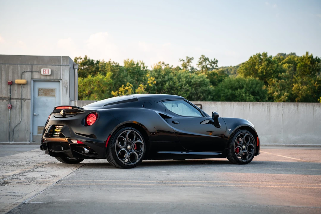 2015 Alfa Romeo 4C Coupe - Image 18 of 31