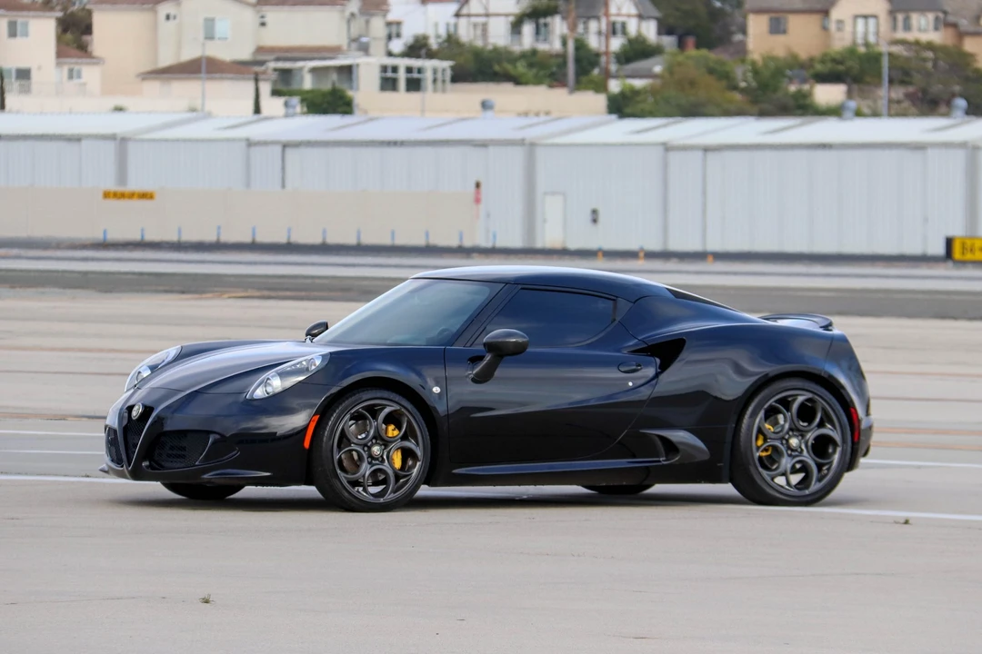 2015 Alfa Romeo 4C Coupe - Image 5 of 31