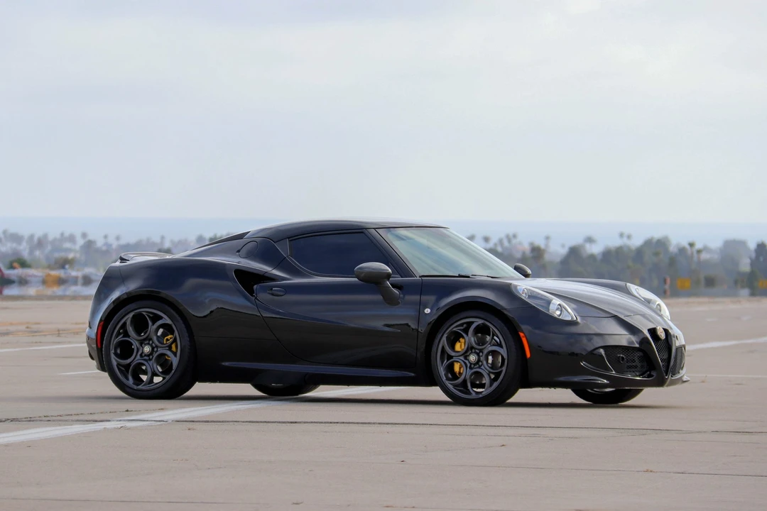 2015 Alfa Romeo 4C Coupe - Image 22 of 31
