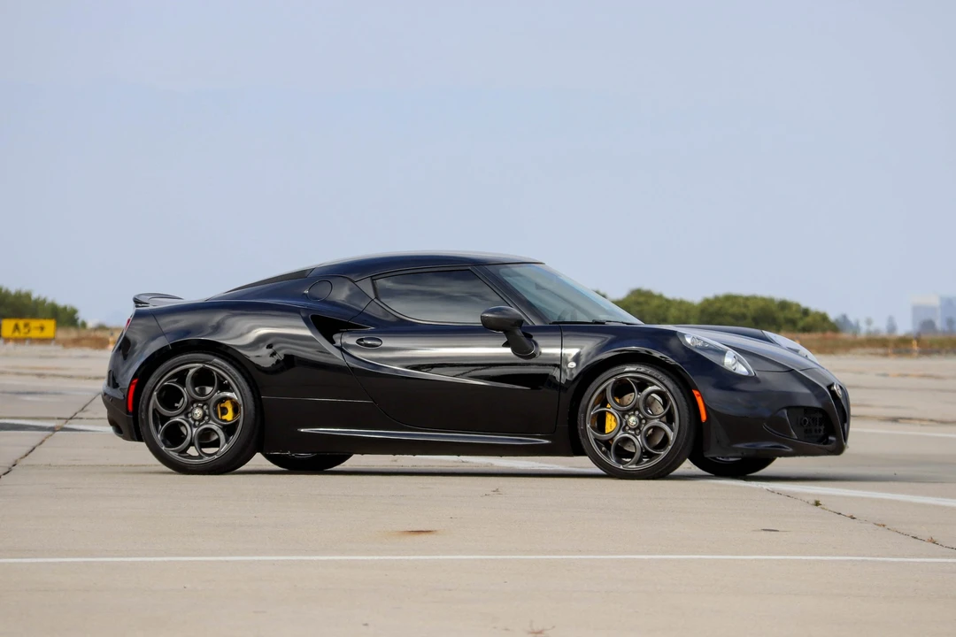 2015 Alfa Romeo 4C Coupe - Image 21 of 31