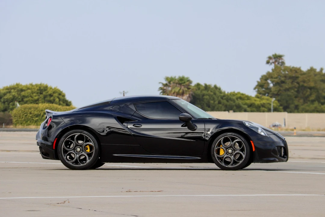 2015 Alfa Romeo 4C Coupe - Image 20 of 31