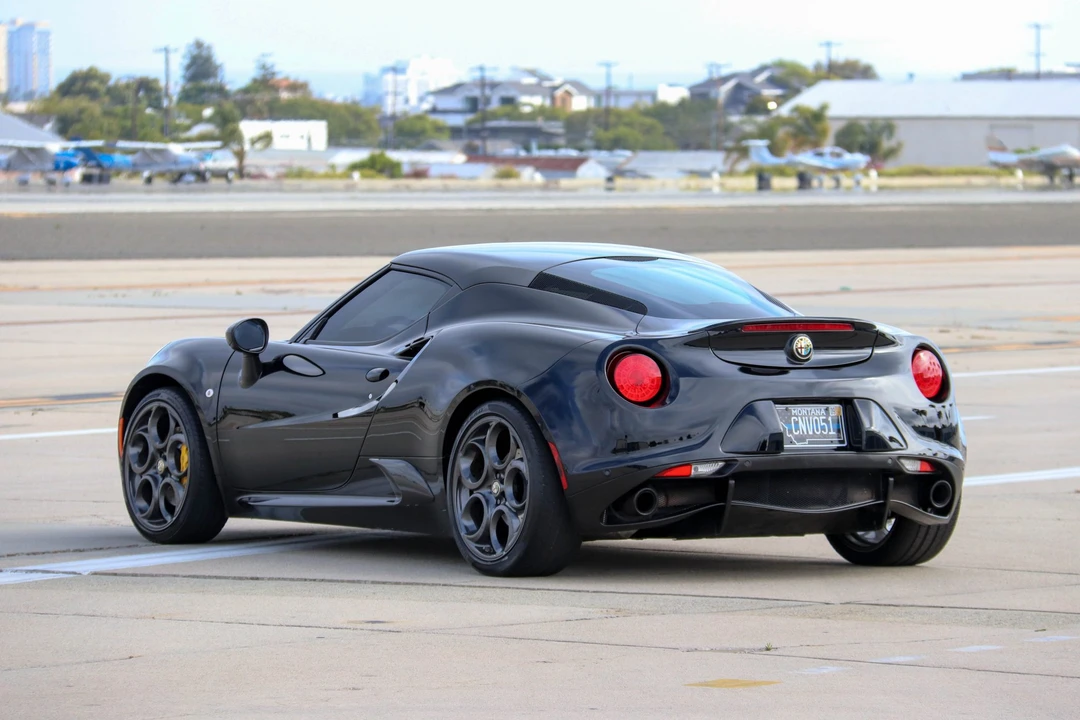 2015 Alfa Romeo 4C Coupe - Image 9 of 31