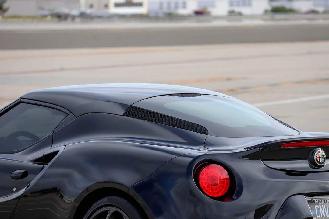 2015 Alfa Romeo 4C Coupe - Image 29 of 31