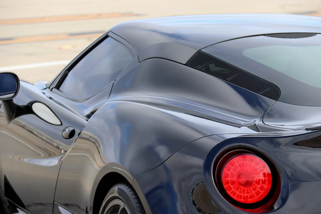 2015 Alfa Romeo 4C Coupe - Image 31 of 31