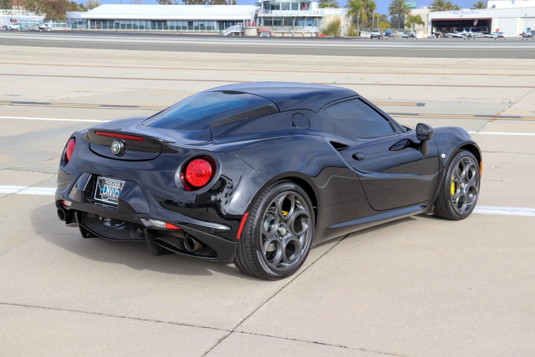 2015 Alfa Romeo 4C Coupe - Image 16 of 31