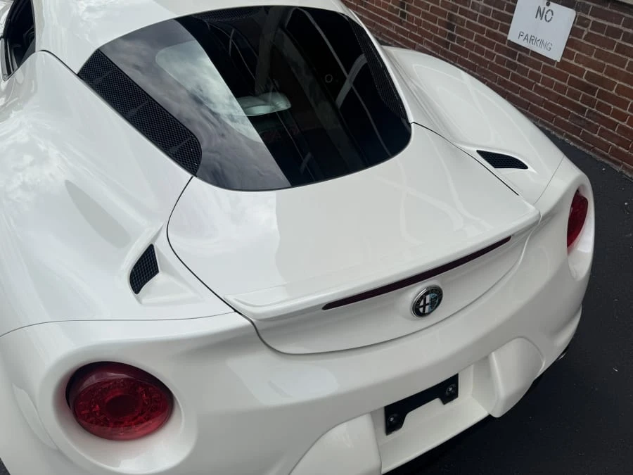 2015 Alfa Romeo 4C Coupe - Image 5 of 10