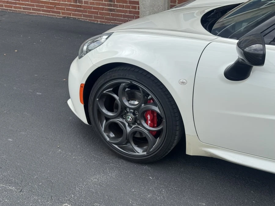 2015 Alfa Romeo 4C Coupe - Image 4 of 10