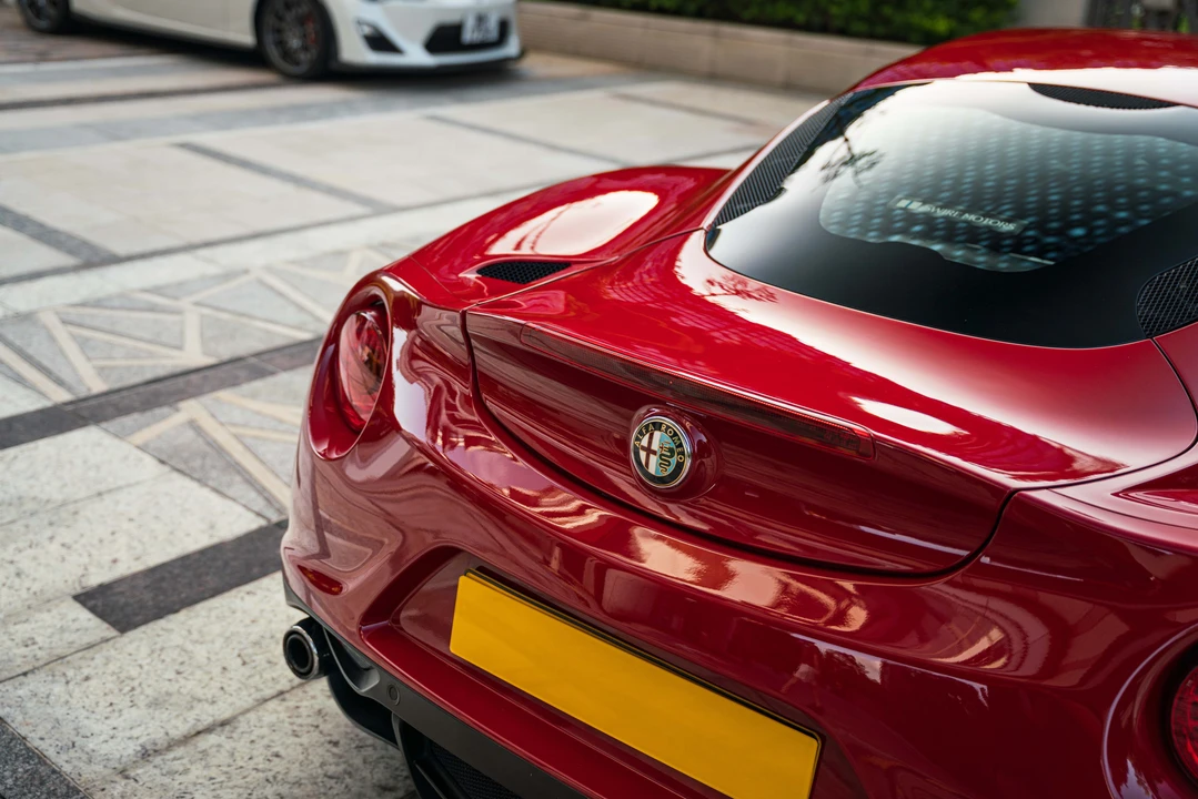 2015 Alfa Romeo 4C Coupe - Image 11 of 31