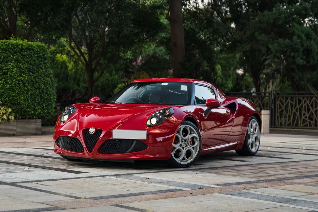 2015 Alfa Romeo 4C Coupe - Image 8 of 31