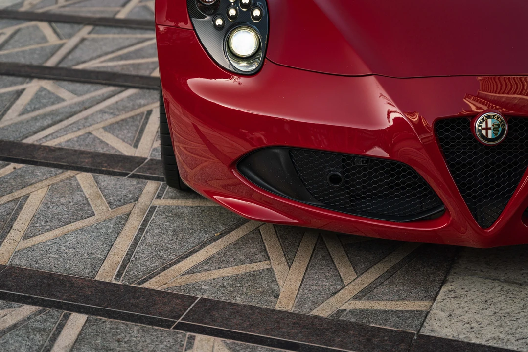 2015 Alfa Romeo 4C Coupe - Image 16 of 31