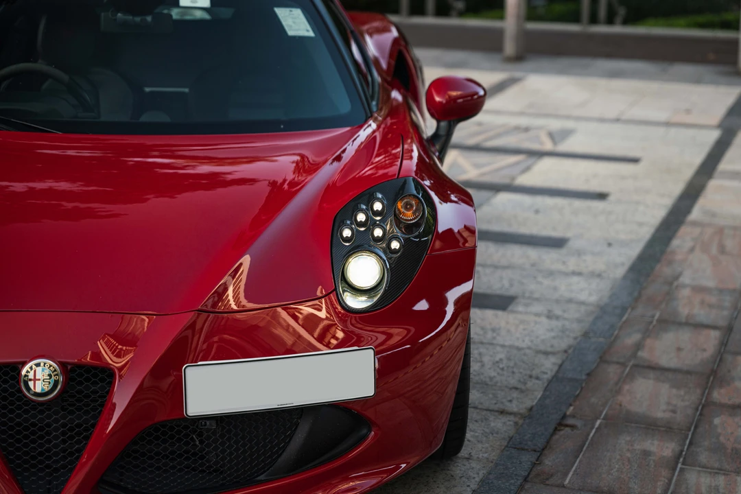 2015 Alfa Romeo 4C Coupe - Image 17 of 31