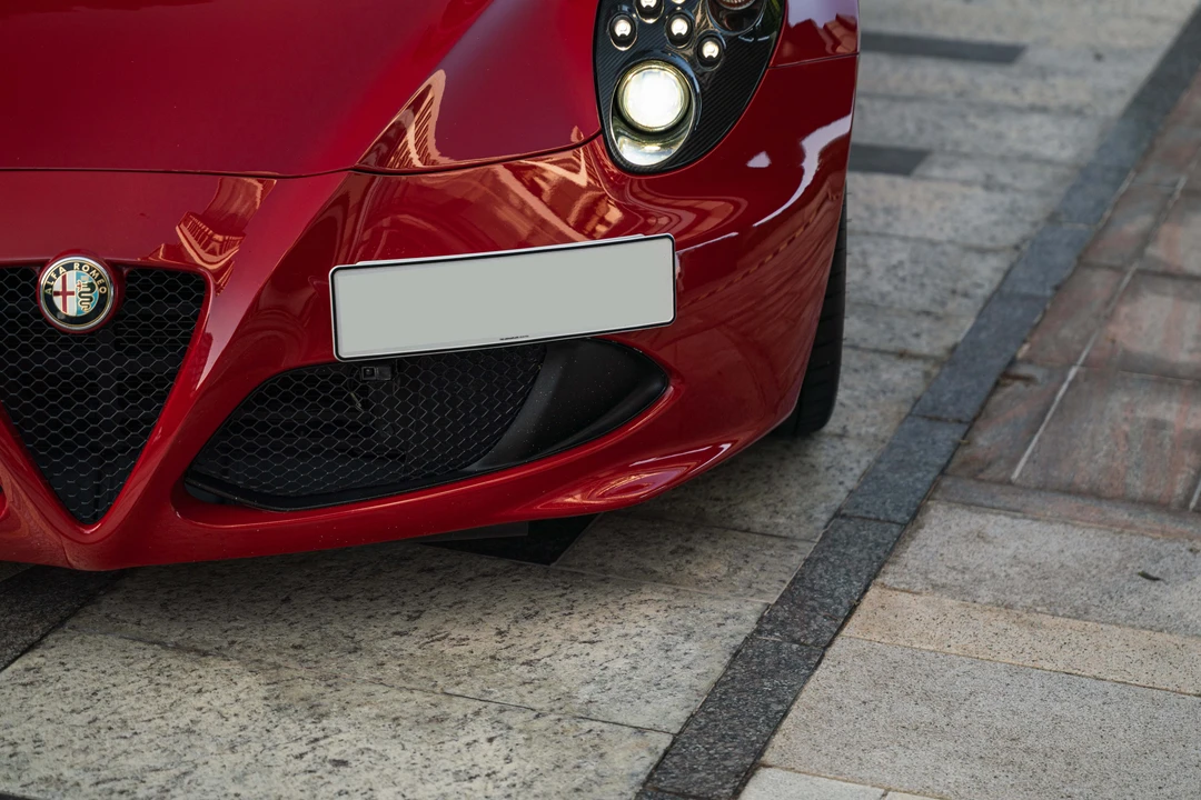 2015 Alfa Romeo 4C Coupe - Image 18 of 31