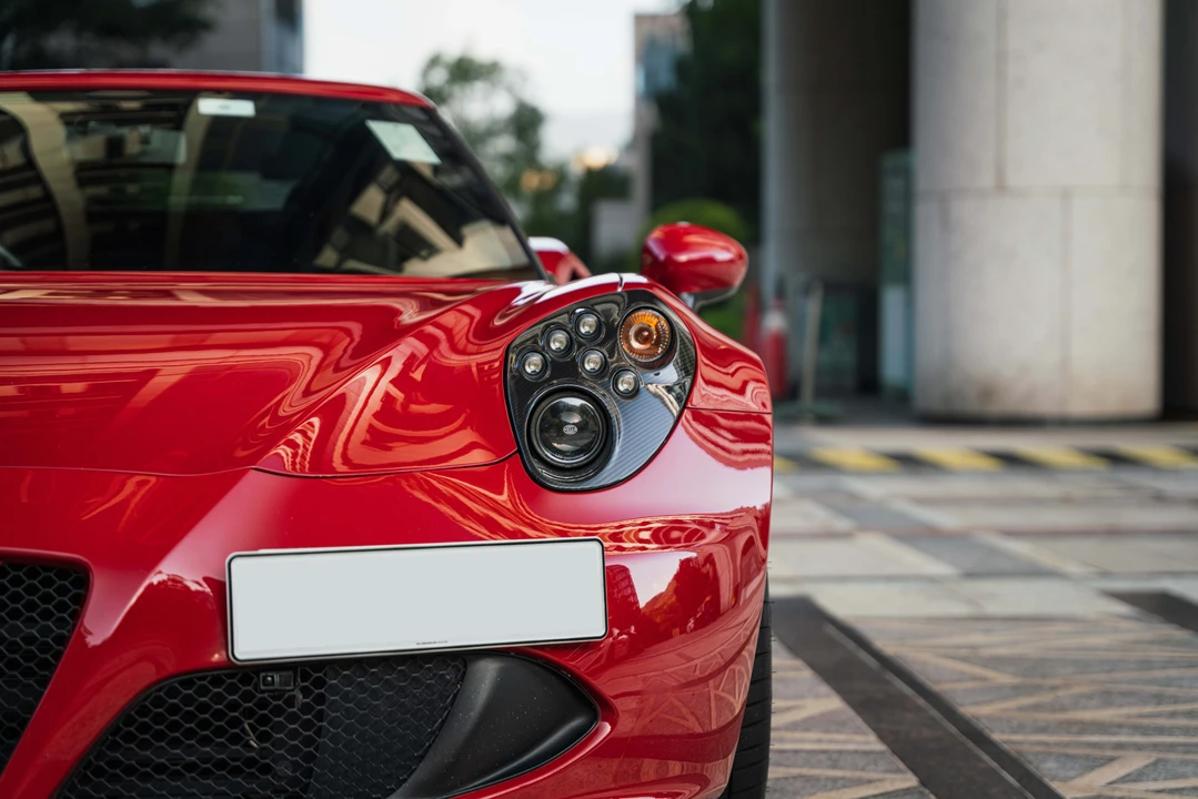 2015 Alfa Romeo 4C Coupe - Image 24 of 31