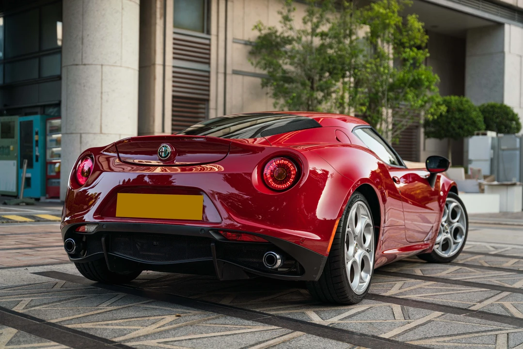 2015 Alfa Romeo 4C Coupe - Image 4 of 31