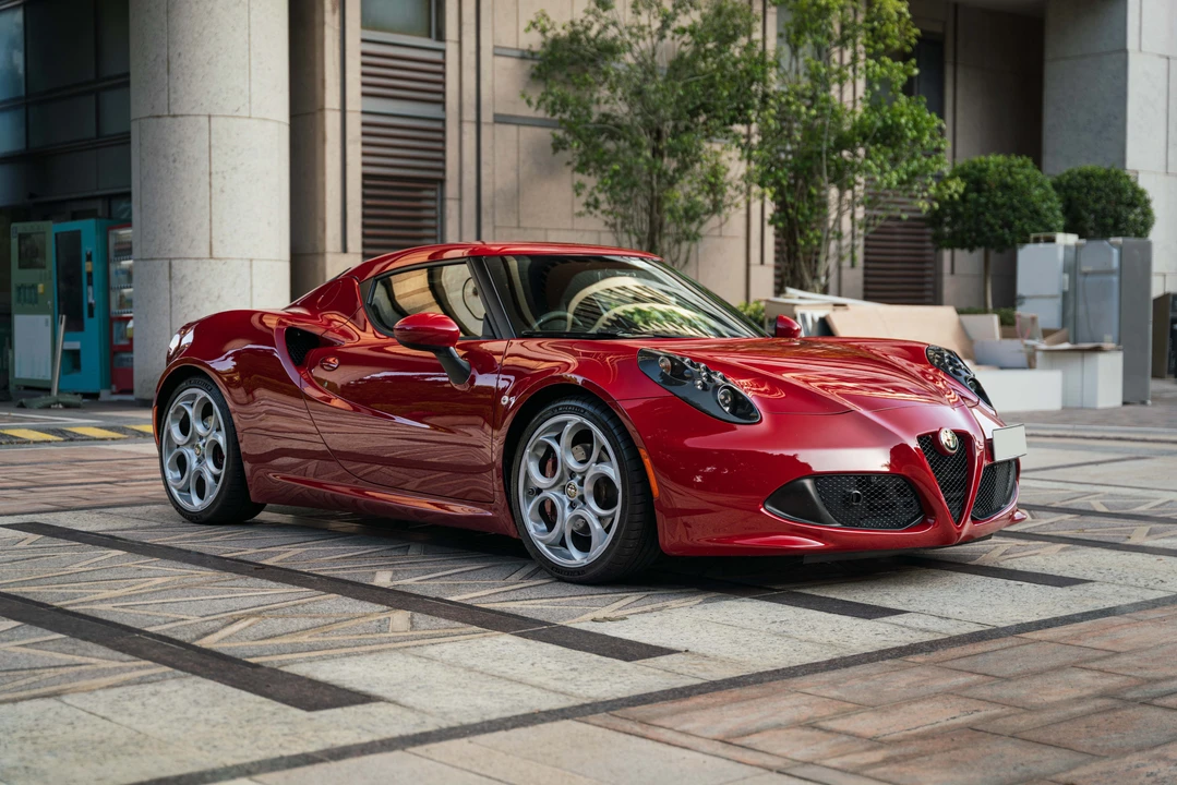 2015 Alfa Romeo 4C Coupe - Image 3 of 31