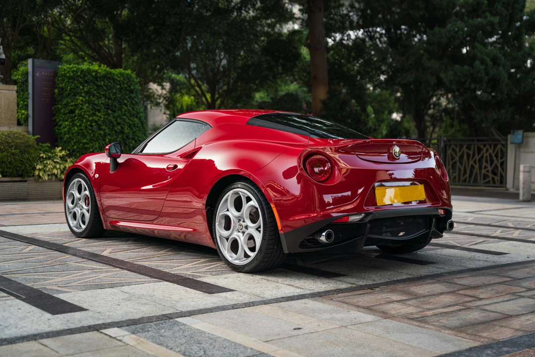 2015 Alfa Romeo 4C Coupe - Image 6 of 31
