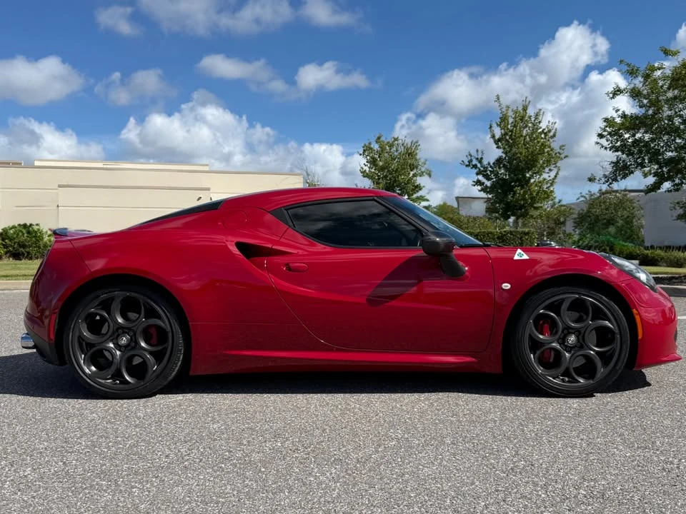 2015 Alfa Romeo 4C Coupe - Image 5 of 15