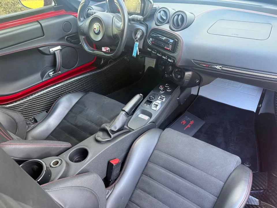 2015 Alfa Romeo 4C Coupe - Image 13 of 15