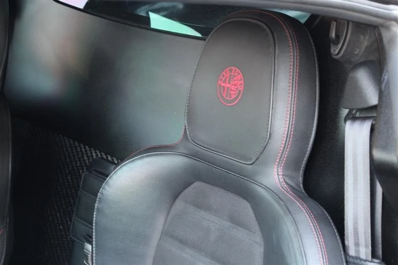 2015 Alfa Romeo 4C Coupe - Image 13 of 20