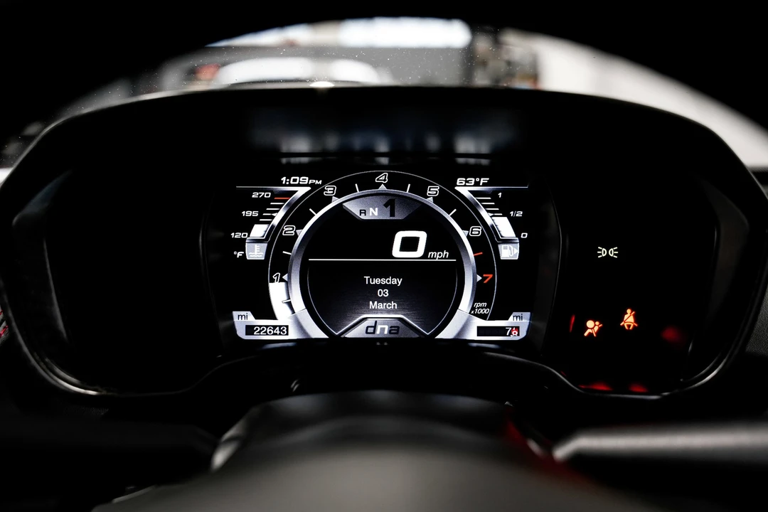 2015 Alfa Romeo 4C Coupe - Image 11 of 21