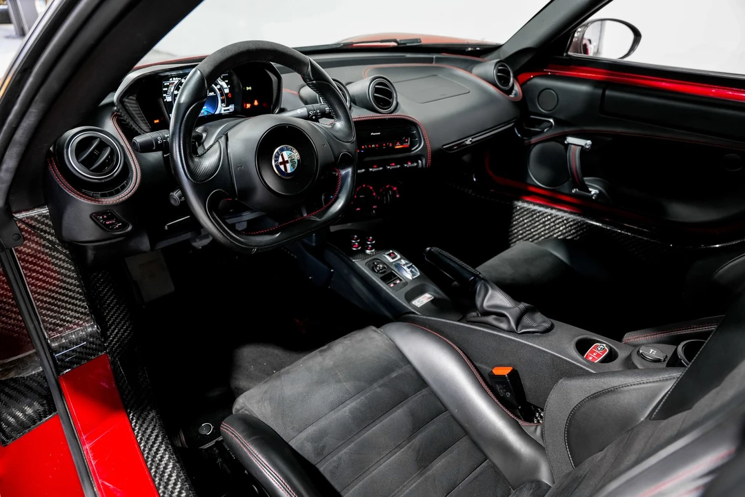2015 Alfa Romeo 4C Coupe - Image 7 of 12