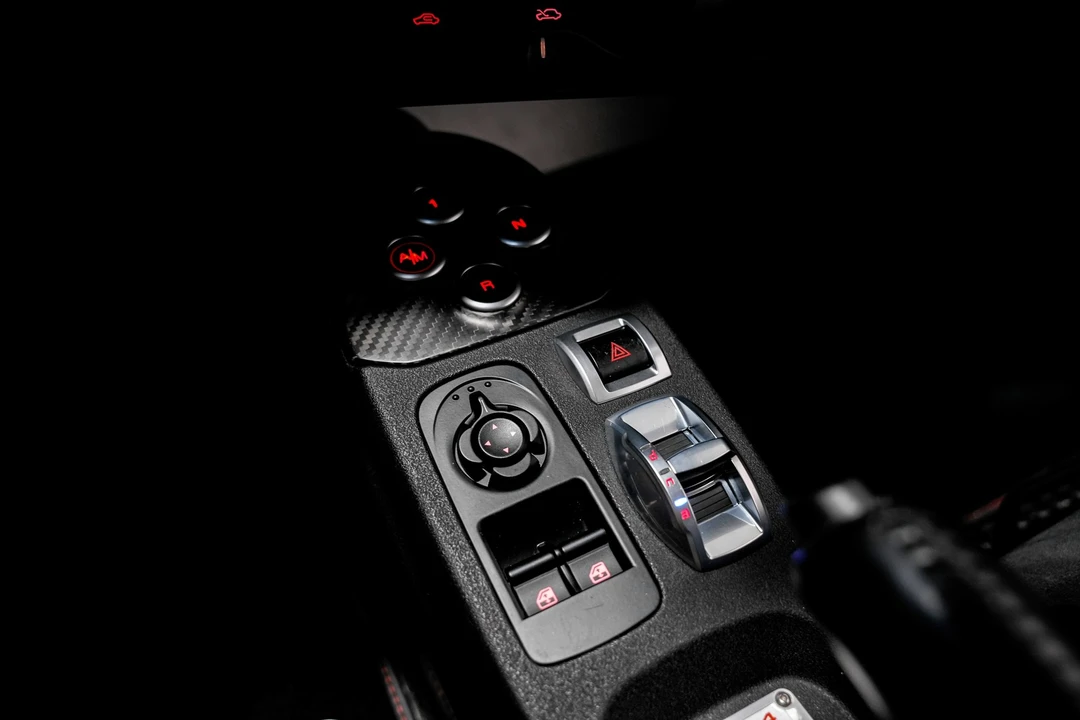 2015 Alfa Romeo 4C Coupe - Image 10 of 12