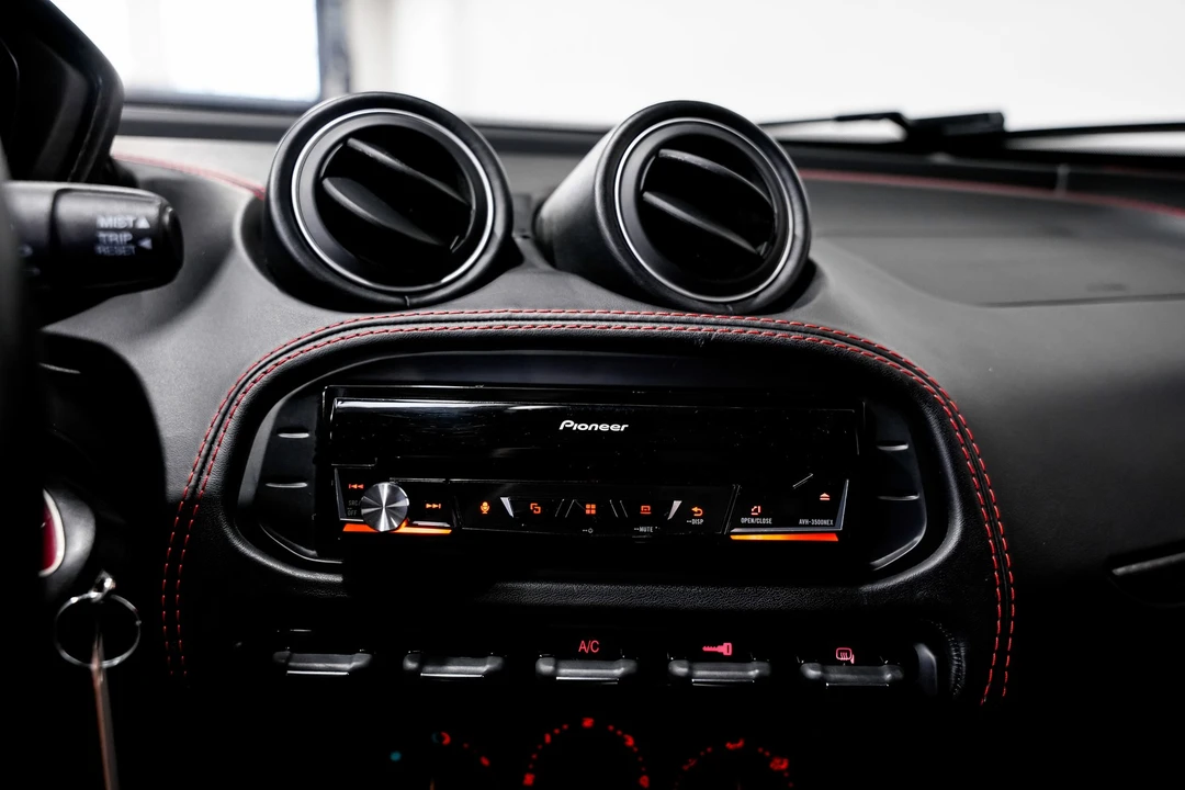 2015 Alfa Romeo 4C Coupe - Image 12 of 21