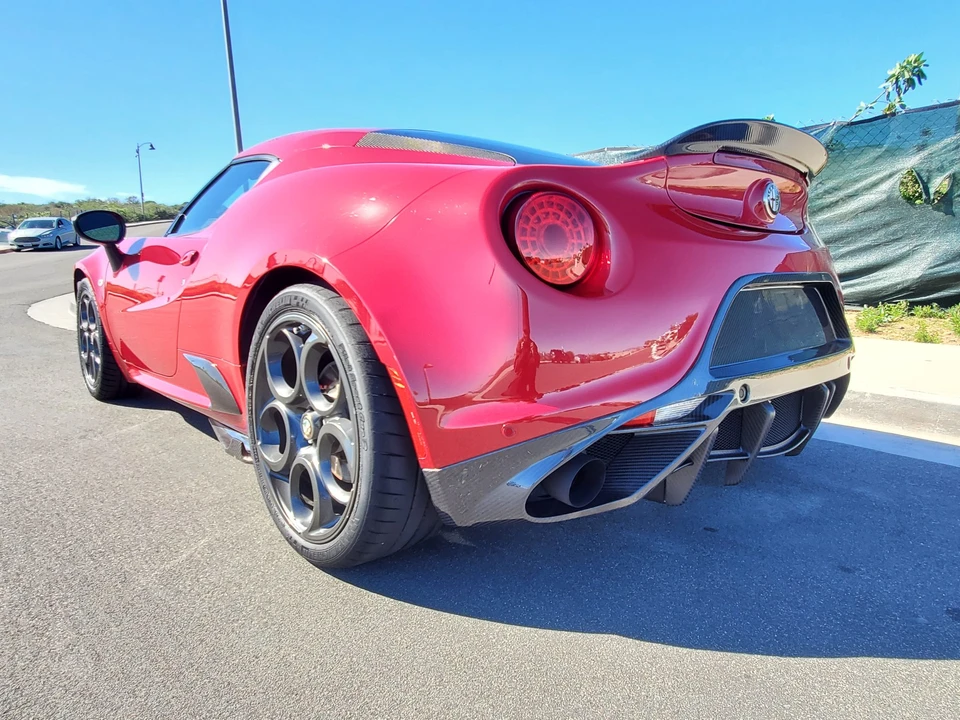 2015 Alfa Romeo 4C Coupe - Image 9 of 31