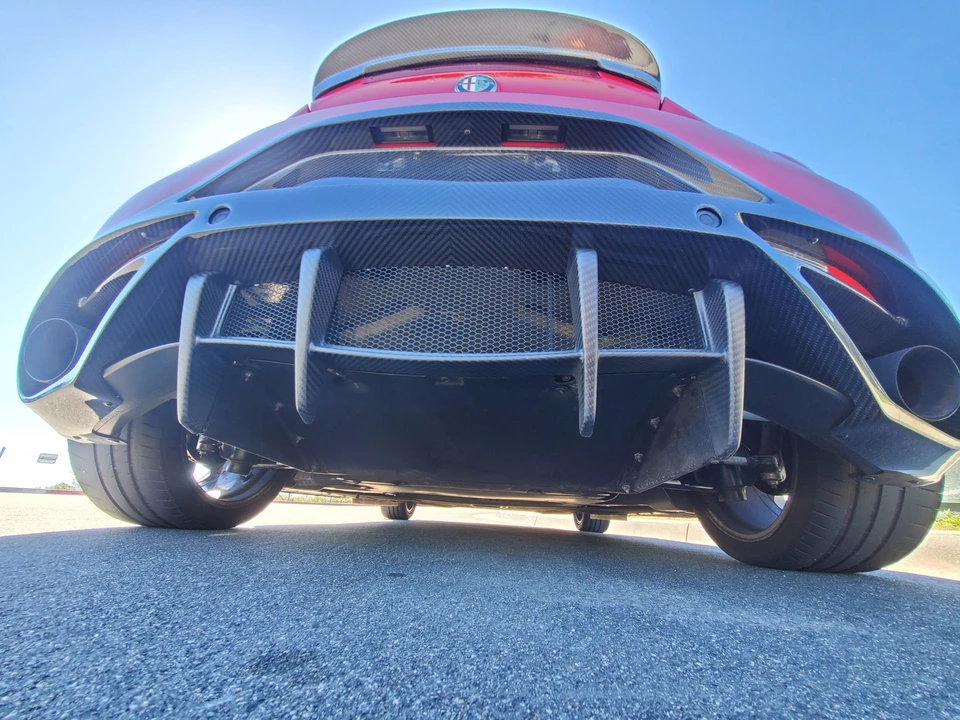 2015 Alfa Romeo 4C Coupe - Image 22 of 31